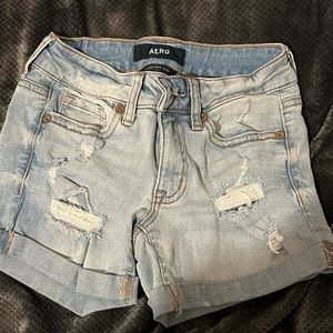 Stoned washed denim jeans shorts